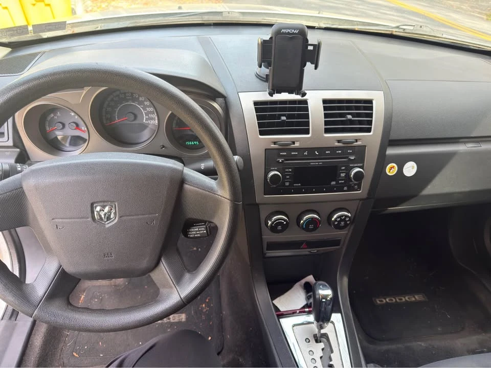 2010 Dodge Avenger Sedan - Image 5 of 7