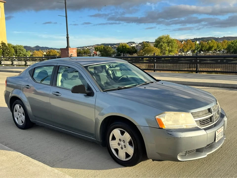 2010 Dodge Avenger Sedan - Image 3 of 12