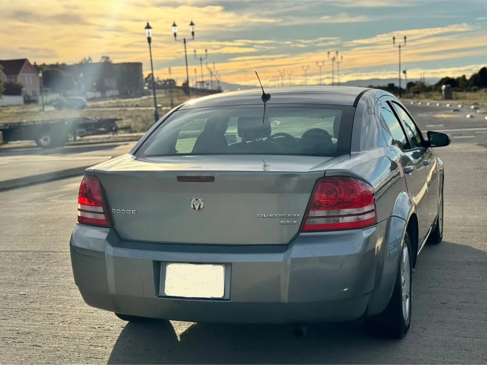 2010 Dodge Avenger Sedan - Image 6 of 12