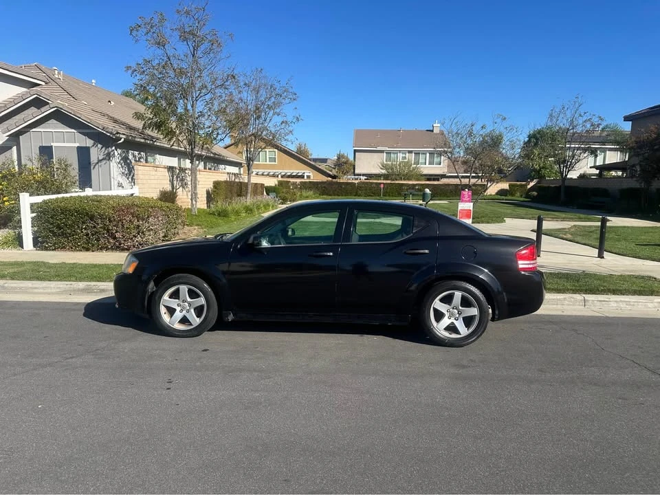 2010 Dodge Avenger Sedan - Image 2 of 14