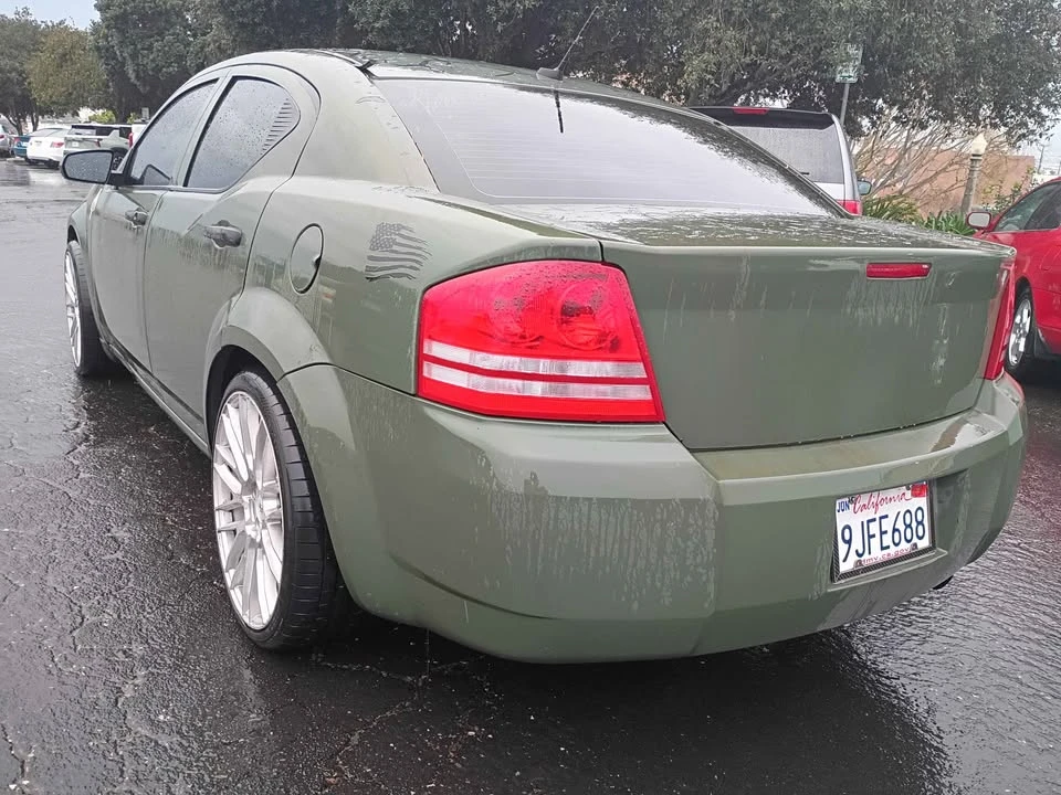 2010 Dodge Avenger Sedan - Image 6 of 11