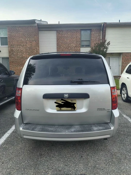 2010 Dodge Caravan - Image 6 of 7