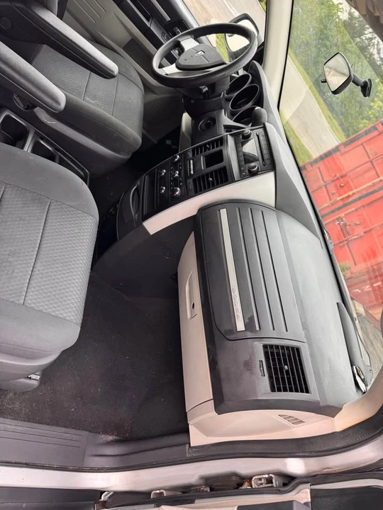 2010 Dodge Caravan - Image 4 of 7