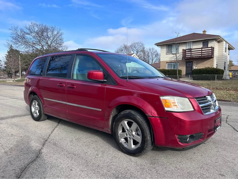 2010 Dodge Caravan - Image 8 of 16