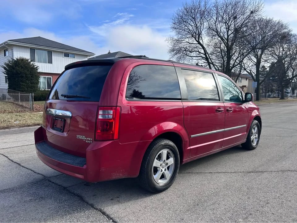 2010 Dodge Caravan - Image 6 of 16