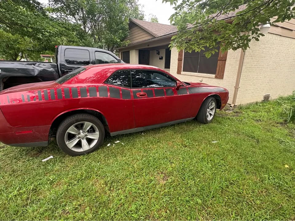 2010 Dodge Challenger 3rd Gen - Image 4 of 5