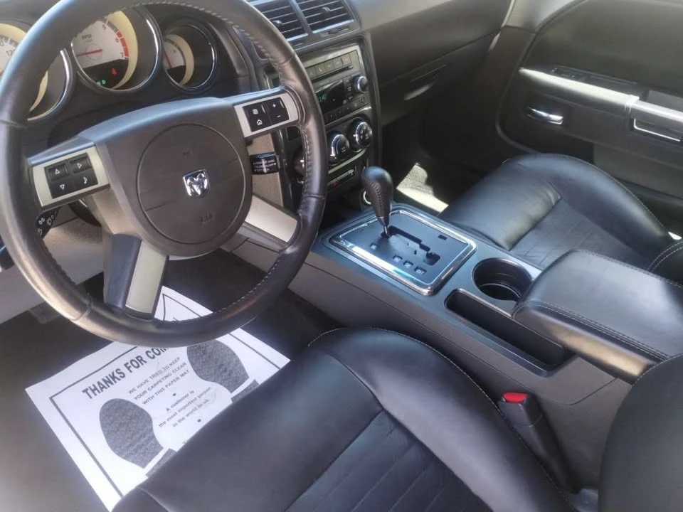 2010 Dodge Challenger 3rd Gen - Image 9 of 16