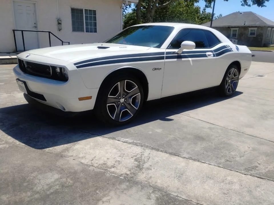 2010 Dodge Challenger 3rd Gen - Image 2 of 16