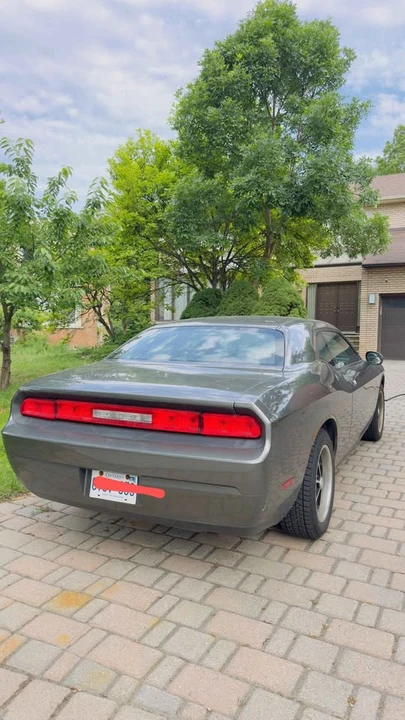 2010 Dodge Challenger 3rd Gen - Image 3 of 5