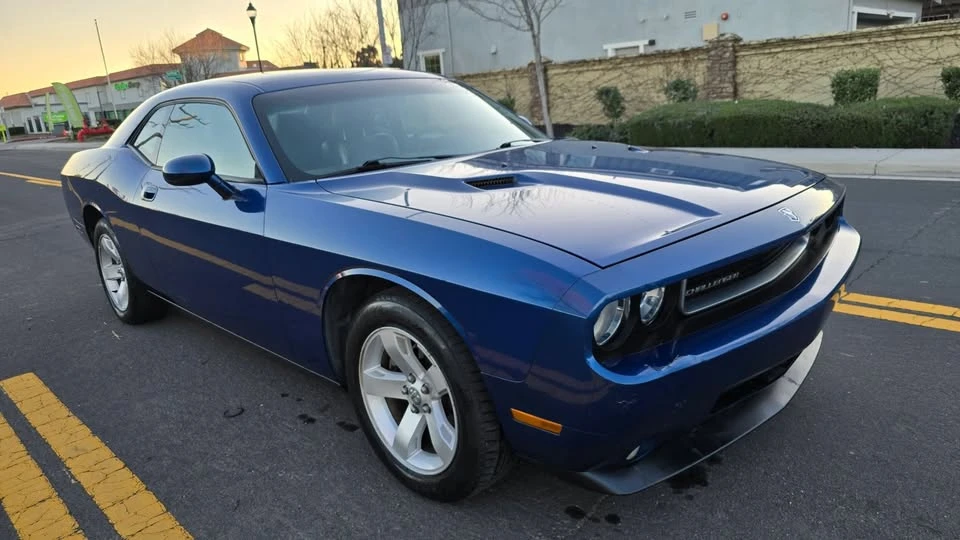 2010 Dodge Challenger 3rd Gen - Image 14 of 20