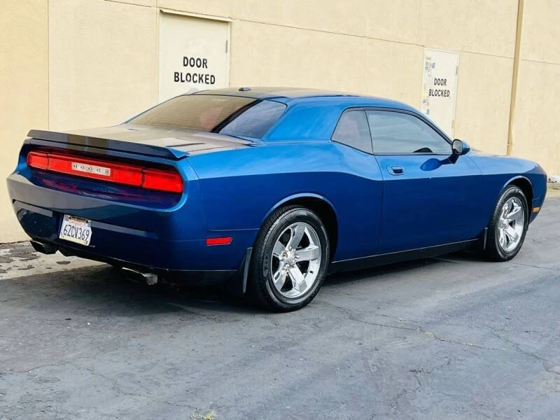 2010 Dodge Challenger 3rd Gen - Image 8 of 19