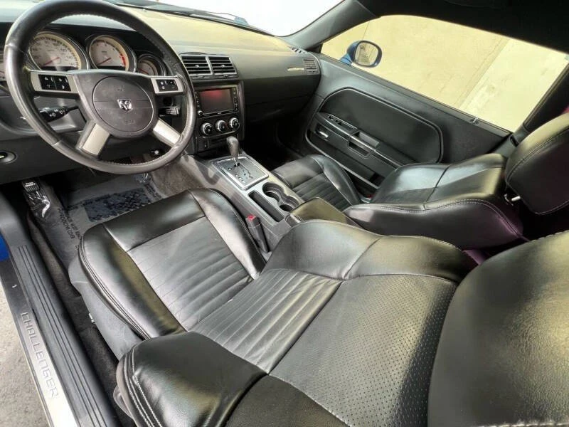 2010 Dodge Challenger 3rd Gen - Image 10 of 19