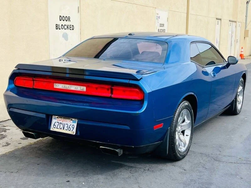 2010 Dodge Challenger 3rd Gen - Image 7 of 19