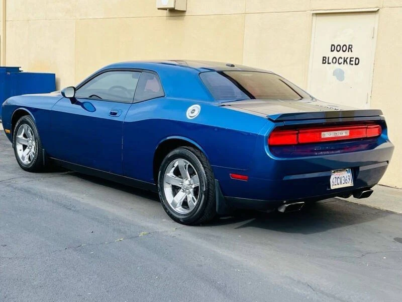 2010 Dodge Challenger 3rd Gen - Image 5 of 19
