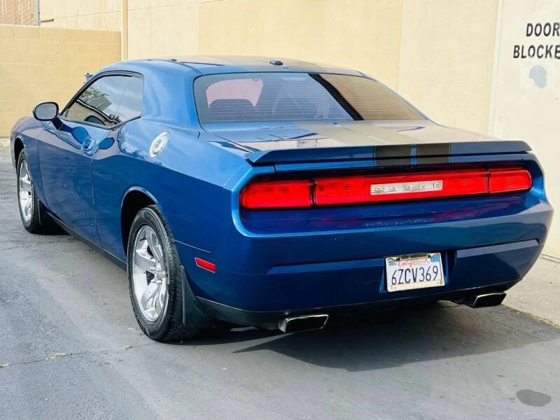 2010 Dodge Challenger 3rd Gen - Image 6 of 19