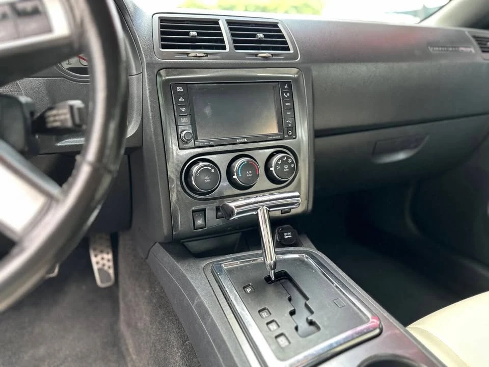 2010 Dodge Challenger 3rd Gen - Image 20 of 20