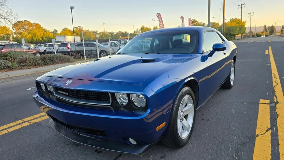 2010 Dodge Challenger 3rd Gen - Image 3 of 20