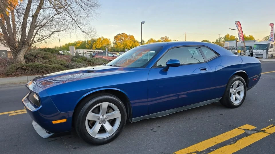 2010 Dodge Challenger 3rd Gen - Image 4 of 20