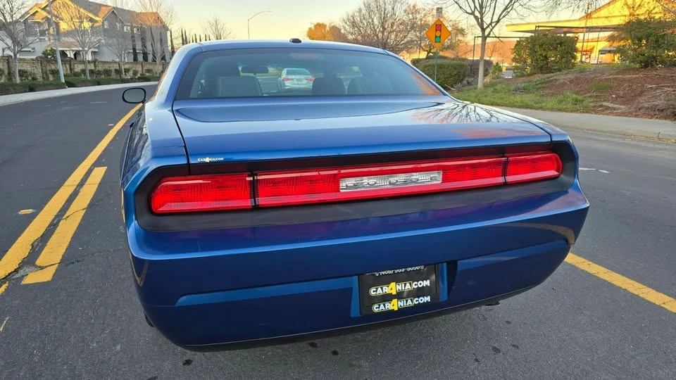 2010 Dodge Challenger 3rd Gen - Image 8 of 20