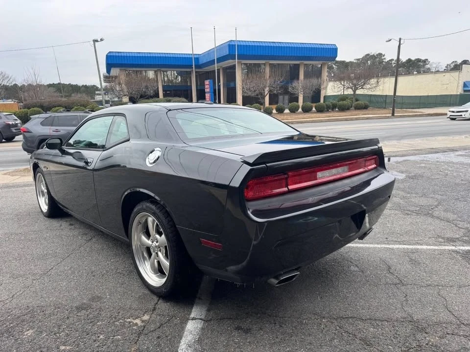 2010 Dodge Challenger 3rd Gen - Image 6 of 16