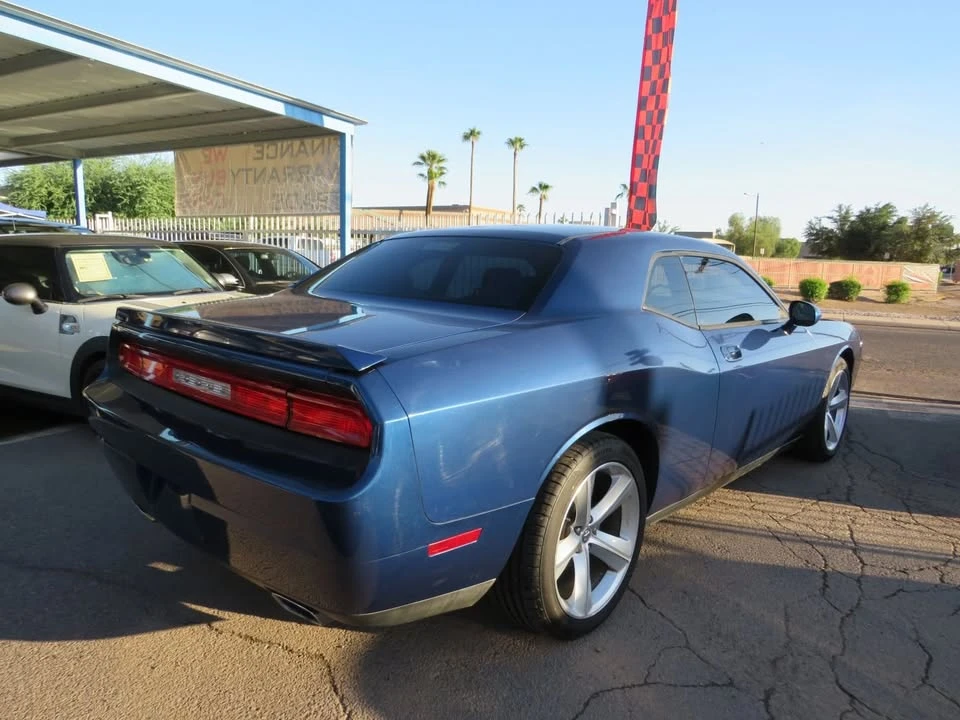 2010 Dodge Challenger 3rd Gen - Image 13 of 17