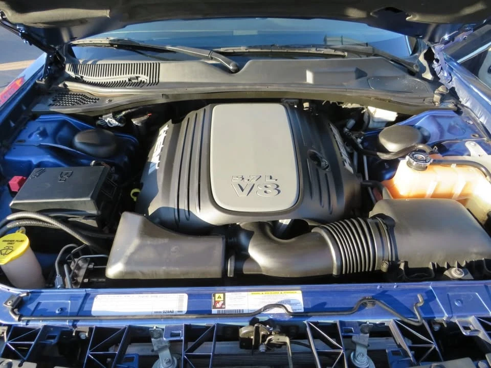 2010 Dodge Challenger 3rd Gen - Image 2 of 17