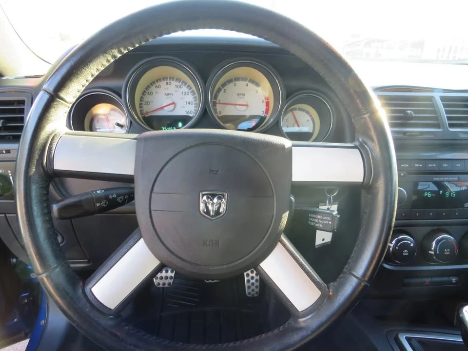 2010 Dodge Challenger 3rd Gen - Image 4 of 17