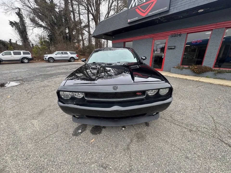 2010 Dodge Challenger 3rd Gen - Image 14 of 16