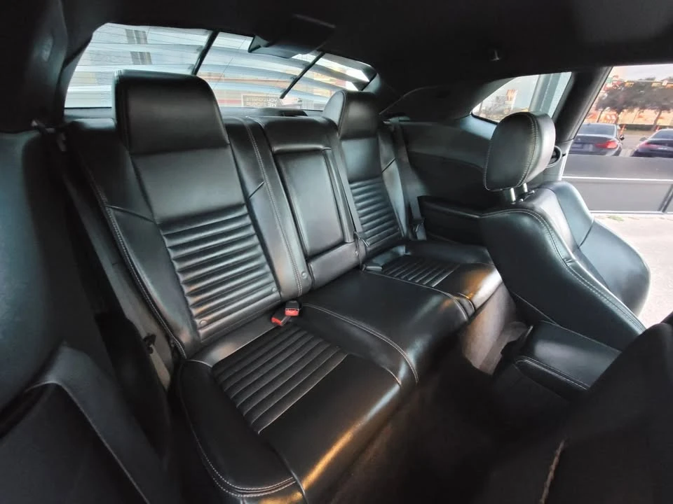 2010 Dodge Challenger 3rd Gen - Image 12 of 20