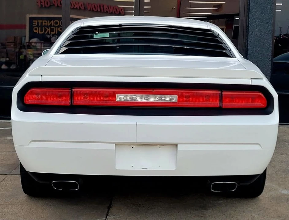 2010 Dodge Challenger 3rd Gen - Image 8 of 20
