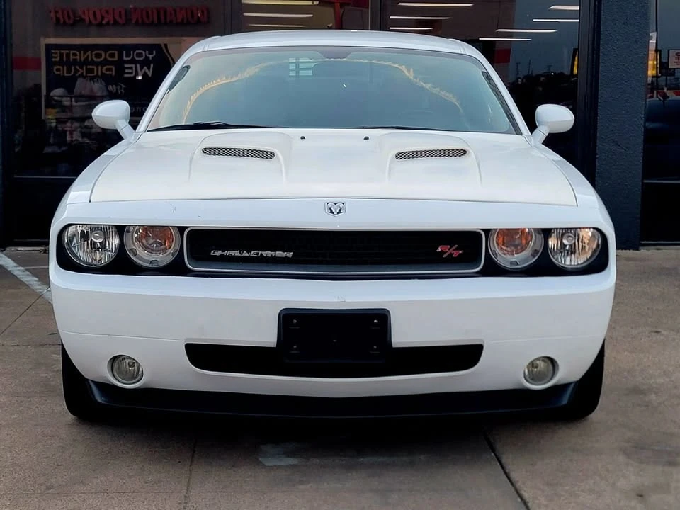 2010 Dodge Challenger 3rd Gen - Image 7 of 20