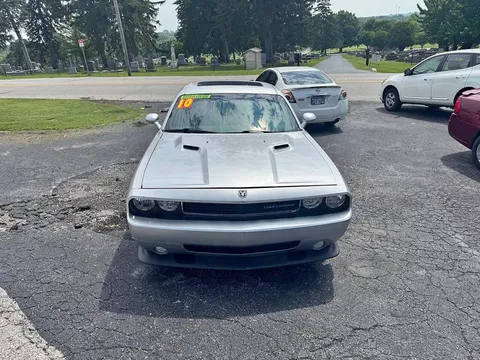 2010 Dodge Challenger SE