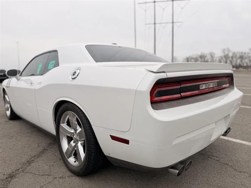 2010 Dodge Challenger 3rd Gen - Image 2 of 17