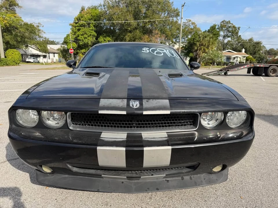 2010 Dodge Challenger 3rd Gen - Image 7 of 10