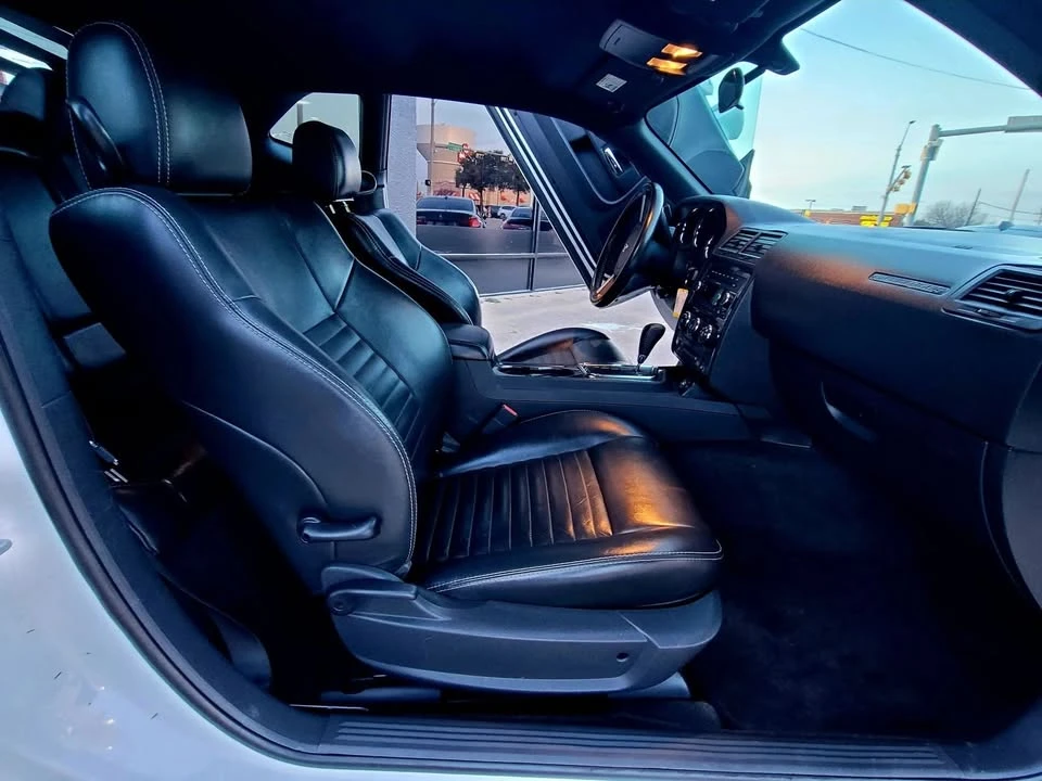 2010 Dodge Challenger 3rd Gen - Image 14 of 20