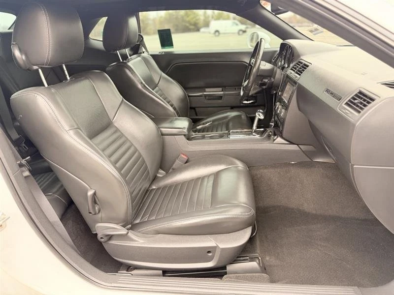 2010 Dodge Challenger 3rd Gen - Image 7 of 17
