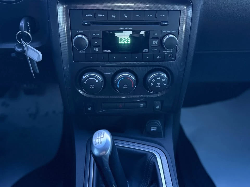 2010 Dodge Challenger 3rd Gen - Image 8 of 10