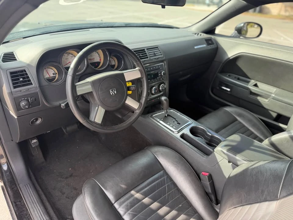 2010 Dodge Challenger 3rd Gen - Image 10 of 10