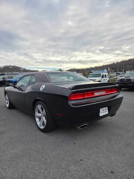 2010 Dodge Challenger 3rd Gen - Image 3 of 11