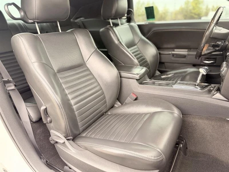 2010 Dodge Challenger 3rd Gen - Image 11 of 17
