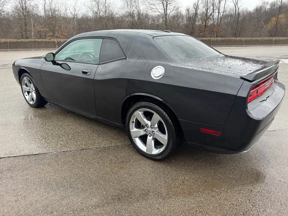 2010 Dodge Challenger 3rd Gen - Image 3 of 7