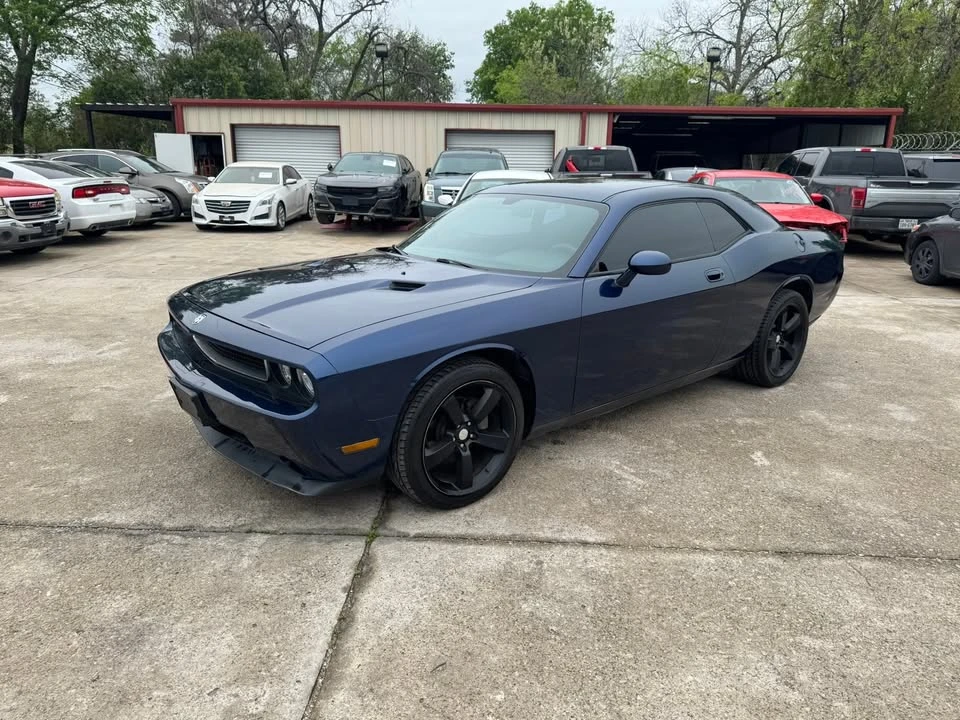 2010 Dodge Challenger 3rd Gen - Image 14 of 20