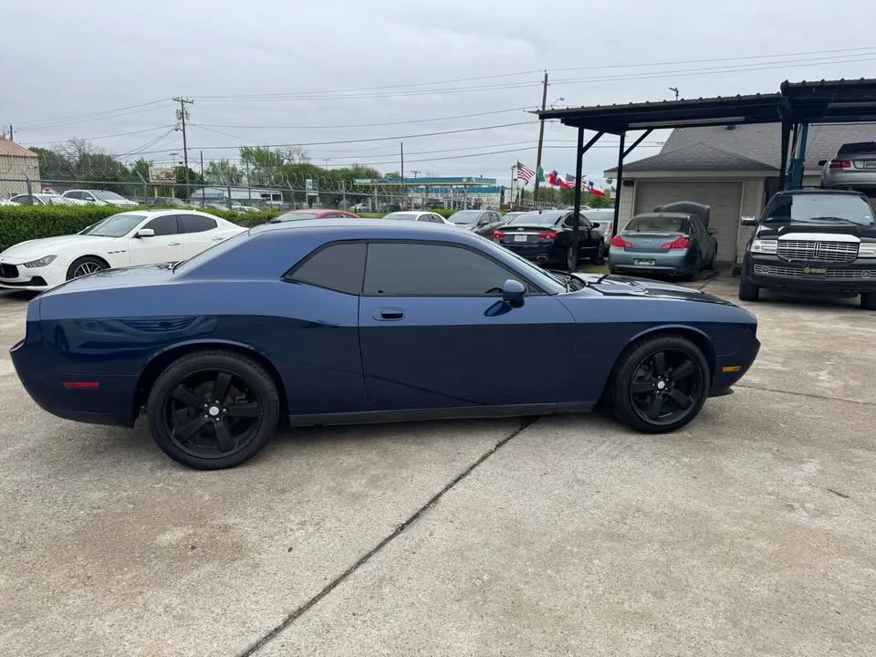 2010 Dodge Challenger 3rd Gen - Image 8 of 20