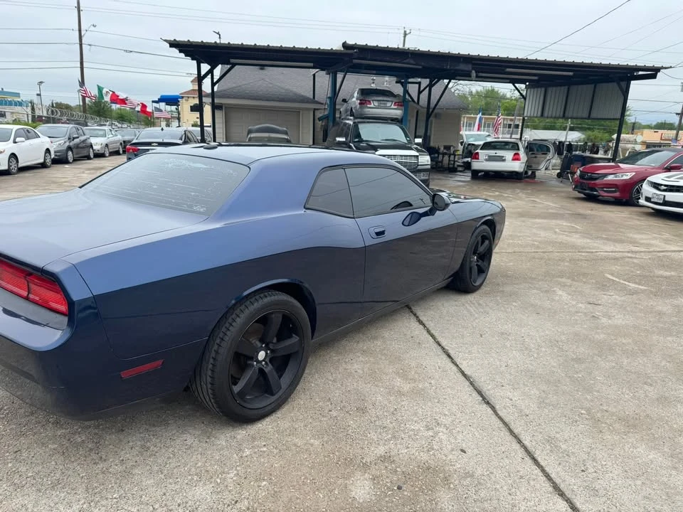 2010 Dodge Challenger 3rd Gen - Image 10 of 20