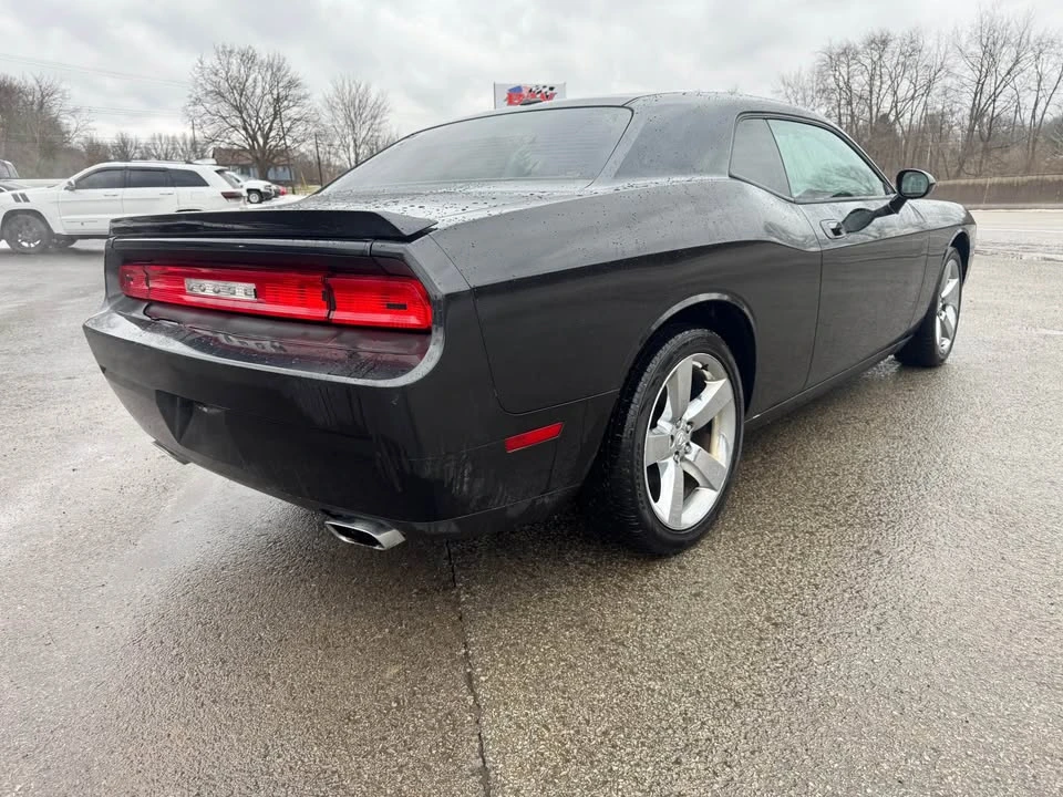 2010 Dodge Challenger 3rd Gen - Image 4 of 7