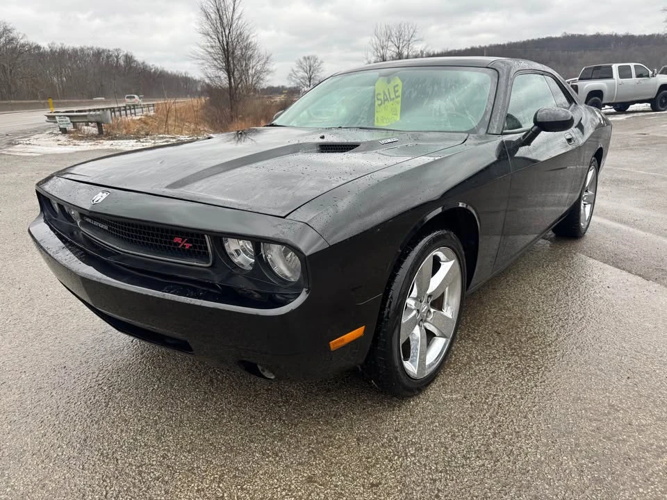 2010 Dodge Challenger 3rd Gen - Image 2 of 7
