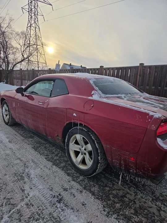 2010 Dodge Challenger 3rd Gen - Image 6 of 12