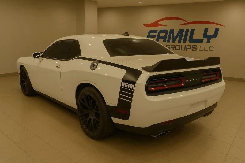 2010 Dodge Challenger 3rd Gen - Image 2 of 3