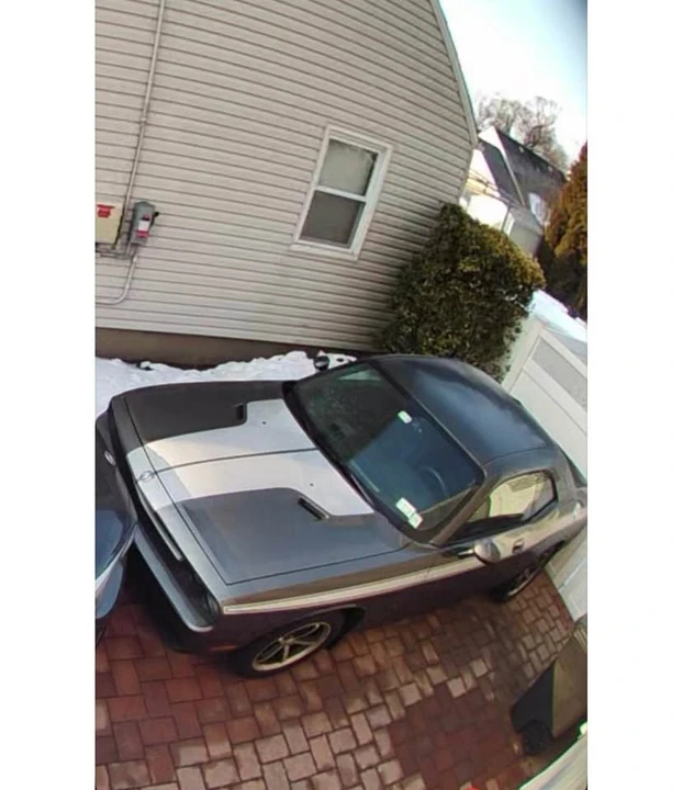 2010 Dodge Challenger 3rd Gen - Image 4 of 5