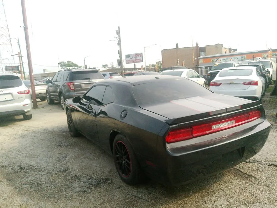 2010 Dodge Challenger 3rd Gen - Image 7 of 20